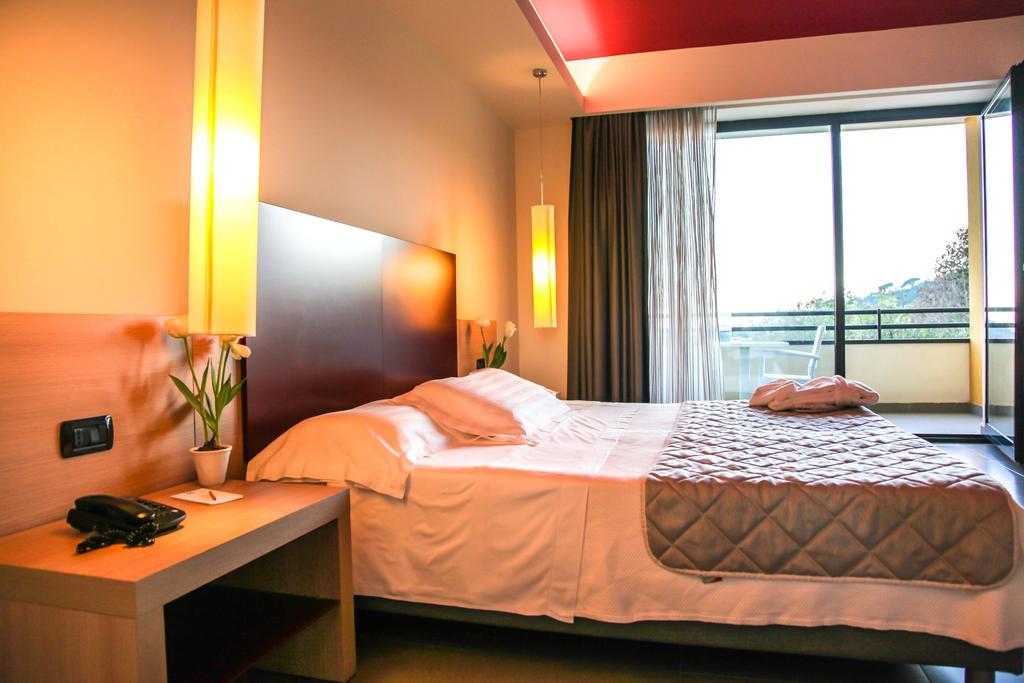 Esperia Palace Hotel & Resort Spa Zafferana Etnea Extérieur photo